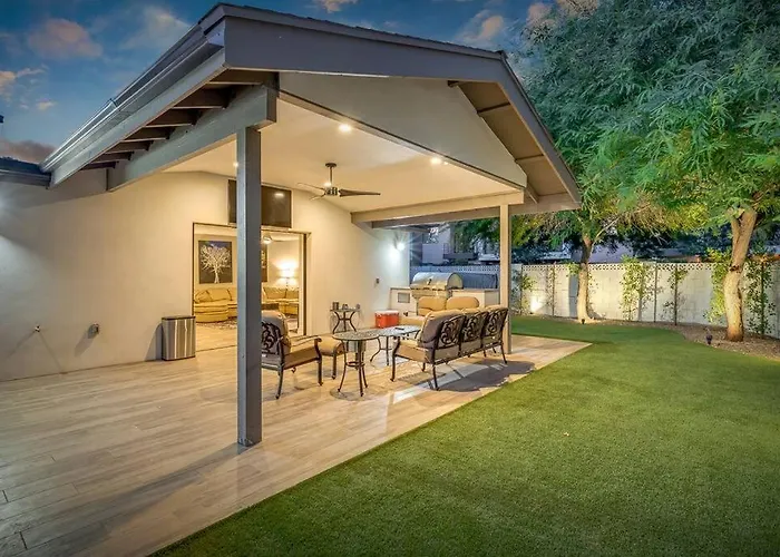 Private Pool & ** Steps To Old Town ** Sanatized Ferienhaus Scottsdale
