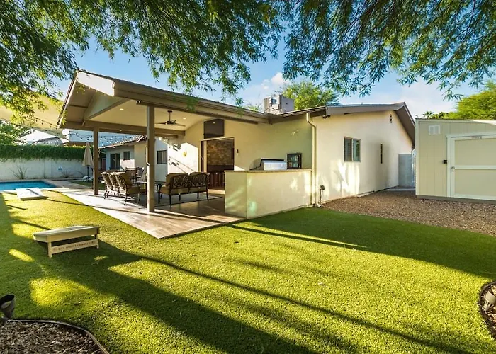 Private Pool & ** Steps To Old Town ** Sanatized * Scottsdale